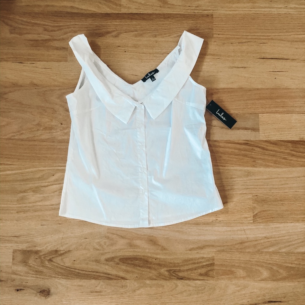 Lulu’s off the shoulder tank